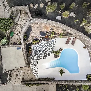 https://casa-los-olivos.puertodelcarmen-hotels.org